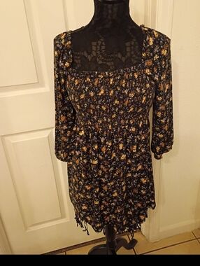 American Eagle Outfitters Black and Yellow Floral Dress